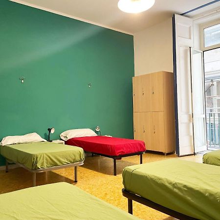 6 Small Rooms Naples Exterior photo